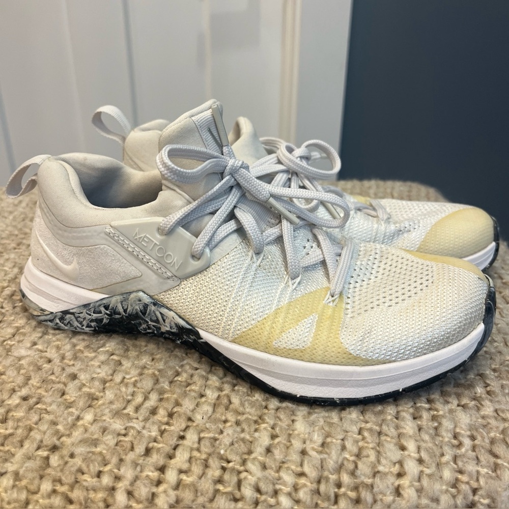 Nike Shoes Womens Size 8.5 Metcon Flyknit 3‎ Training Sneakers AR5623-100 White